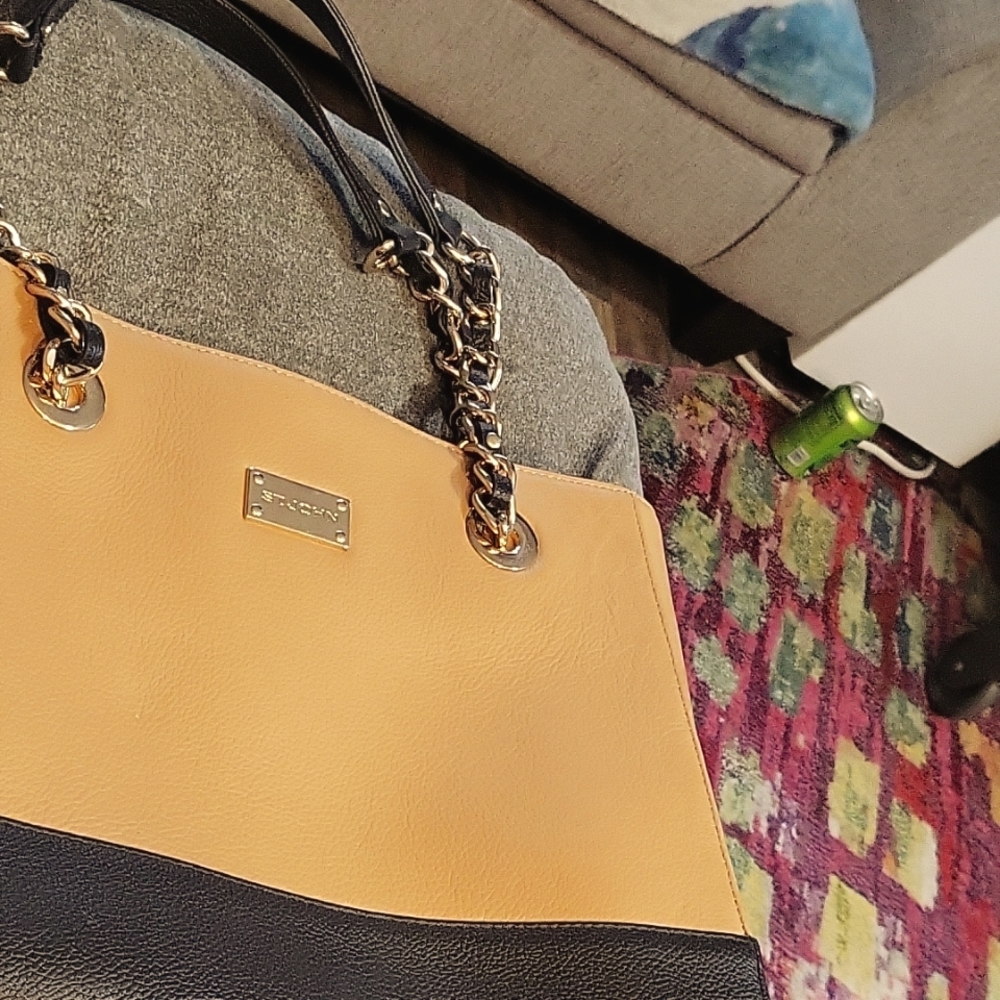 St John's purse